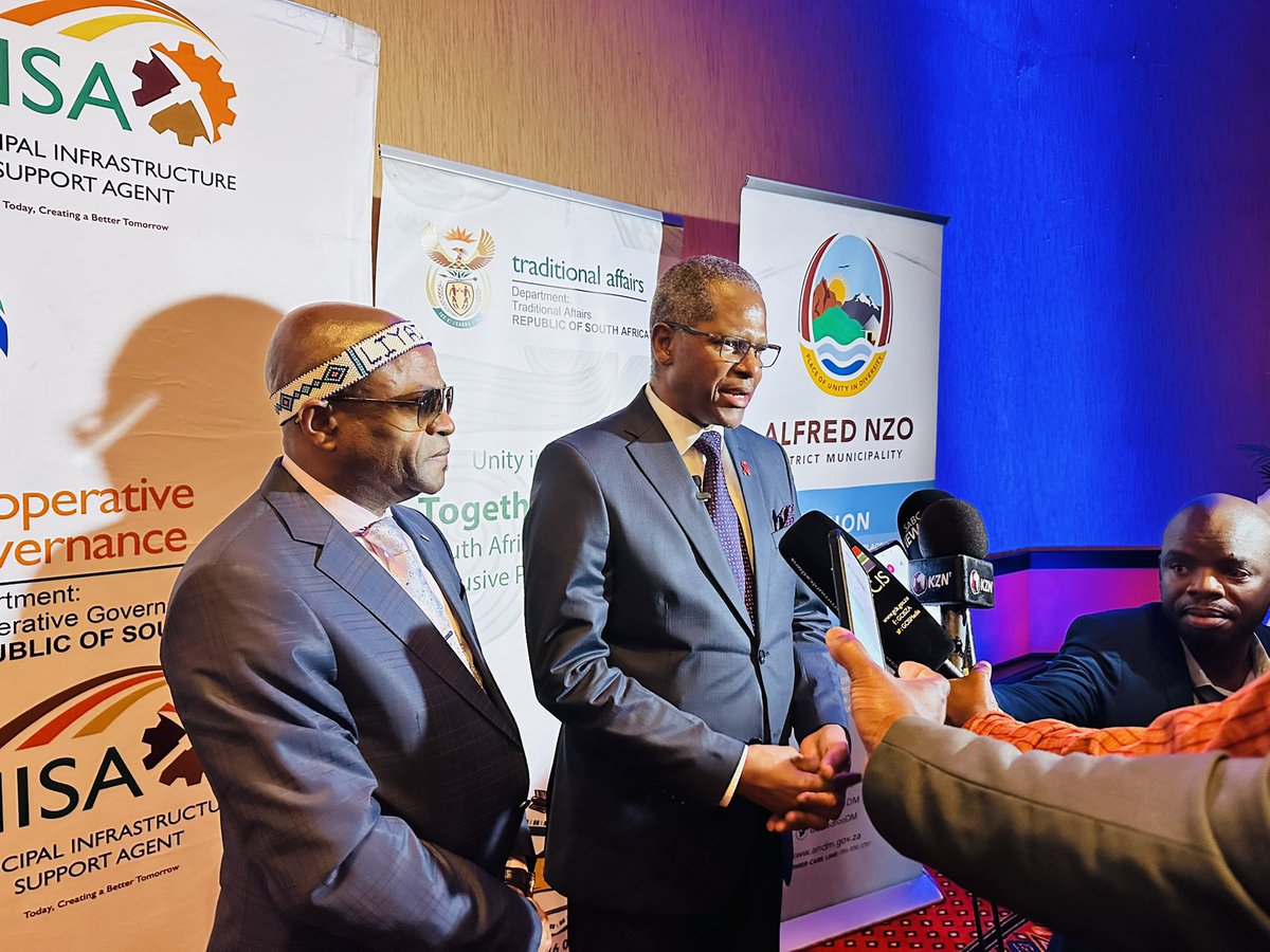 GCIS_ECape's tweet photo. Minister Hlabisa delivers the keynote address during the Eastern Seaboard Development Ministerial Meeting currently underway at Wild Coast Sun in the Alfred Nzo District. The business of the day covered the overview and progress made thus far on the Eastern Seaboard Development Programme, and the role of Traditional Leadership in the Seaboard. The Minister has committed to come back in the next two months to assess the progress of the catalyst projects that form part of the Eastern Seaboard. The Minister further stressed on the challenges of government departments who owe Municipalities huge amount of money for municipal services
#WeAGCIS_EC #BuildingTheEasternCapeWeWant #LocalGovernmentIsEveryonesBusiness