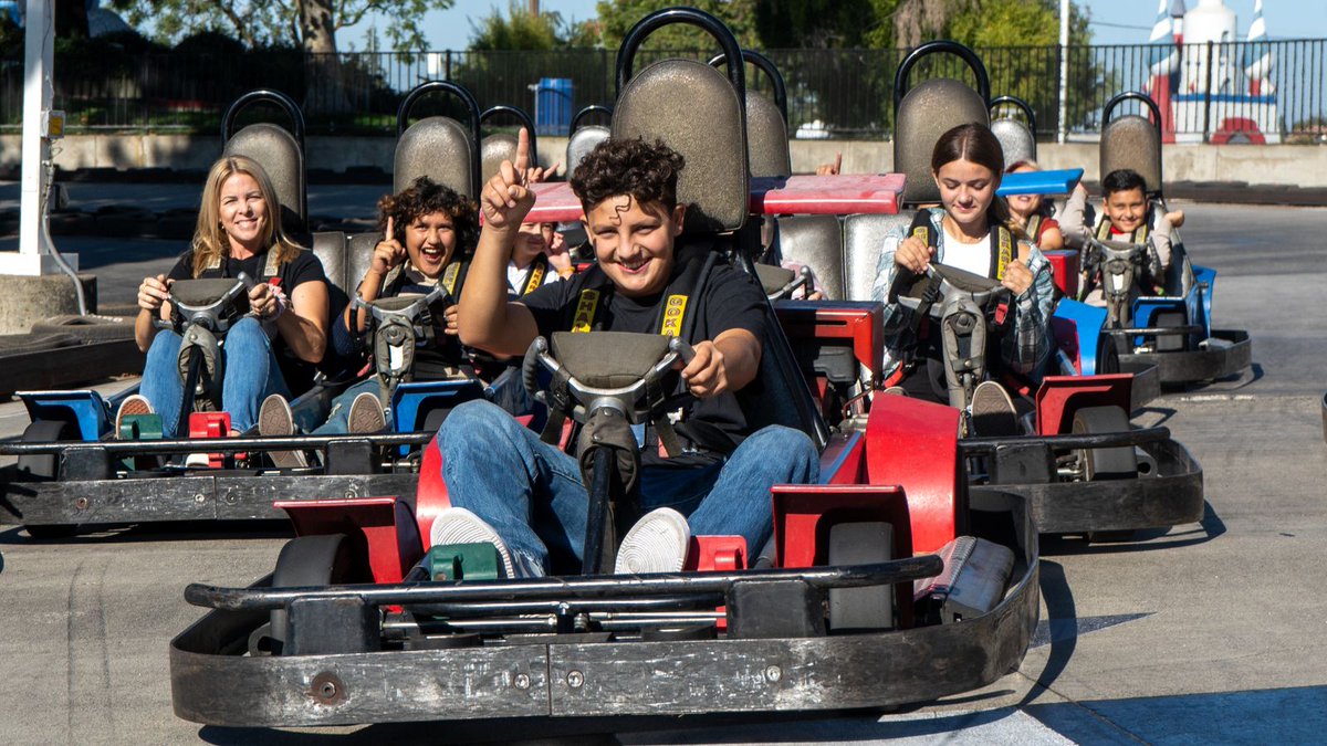 Got a birthday coming up? 🎂 Tag someone who’s celebrating soon and save $40 on your next birthday party at Boomers! 🎉 Let’s make their special day unforgettable!
#officialboomersparks #birthdays