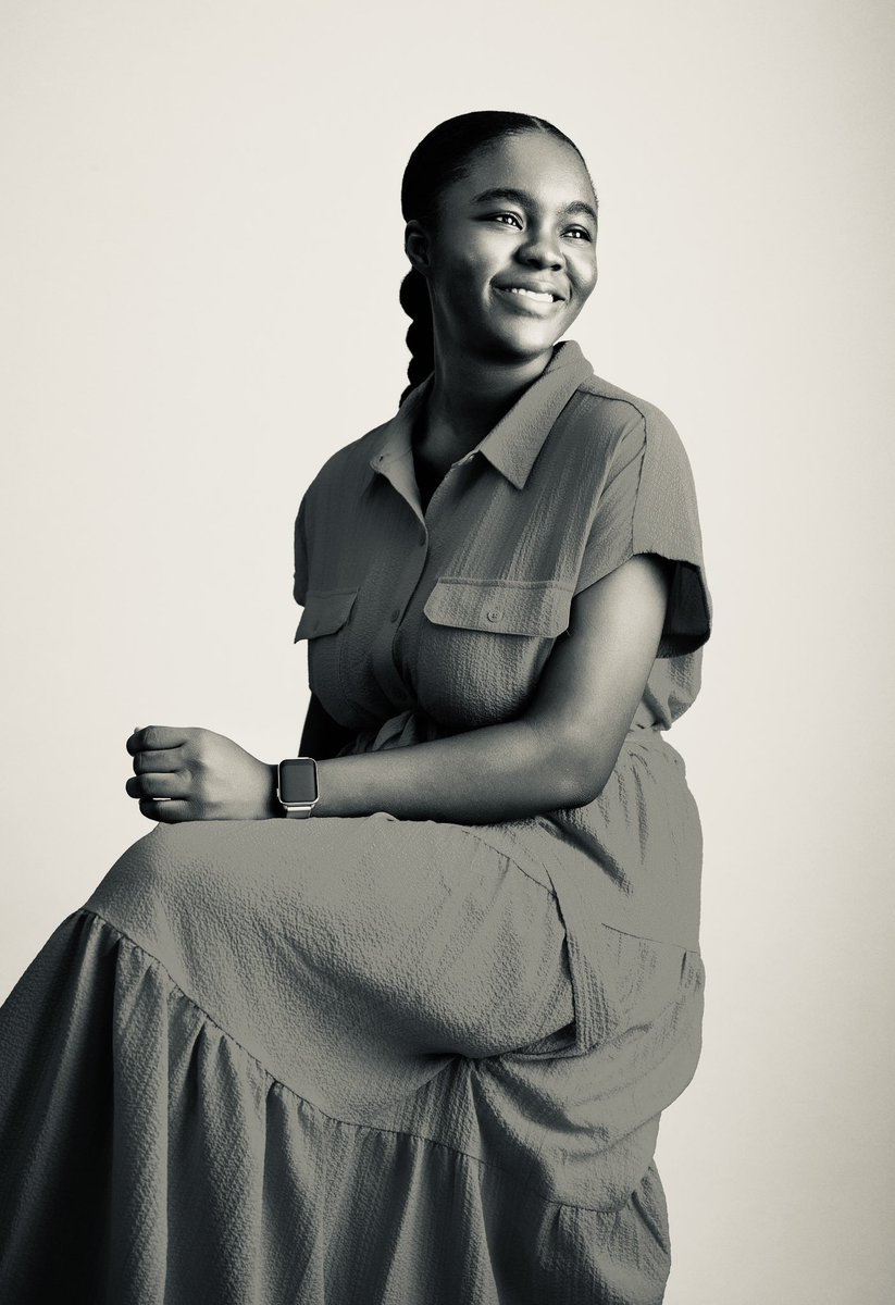 There’s a fire alarm in my house 

It’s in the center of my house 

I can’t tell you how many times this thing has nearly given my a heart attack because I’ll just be cooking and frying fish and then boom

The alarm starts to scream

I find it very funny at times because I can’t