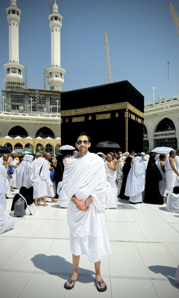 ArbazAMomin's tweet image. Had the opportunity to take some time off and visit Makkah to perform my first umrah (pilgrimage) this year.