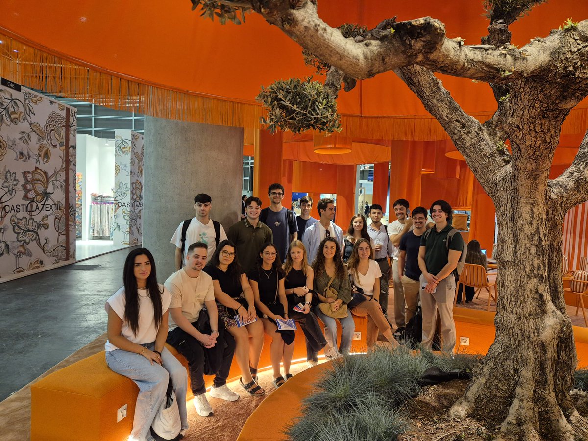 👉El 2 oct los alumnos de 4º GRCM de <a href="/ESICValencia/">ESICValencia</a> visitaron <a href="/habitatvalencia/">FeriaHábitatValència</a> <a href="/Textilhogar_HTP/">Textilhogar | HOME TEXTILES PREMIUM</a>... en <a href="/Feria_Valencia/">Feria Valencia</a> para conocer la actividad ferial y comprobar el esfuerzo de #marketing que llevan a cabo las empresas

👌Una visita interesante y productiva
  
#formacion #ferias