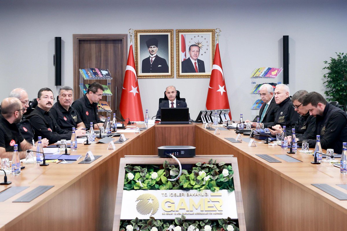 TCOrduValiligi's tweet photo. İçişleri Bakan Yardımcımızın VKS Katılımıyla İRAP İzleme ve Değerlendirme Kurulu Toplantısı Yapıldı https://t.co/0oK1bC0nJ7 https://t.co/FTfs6NNigc
