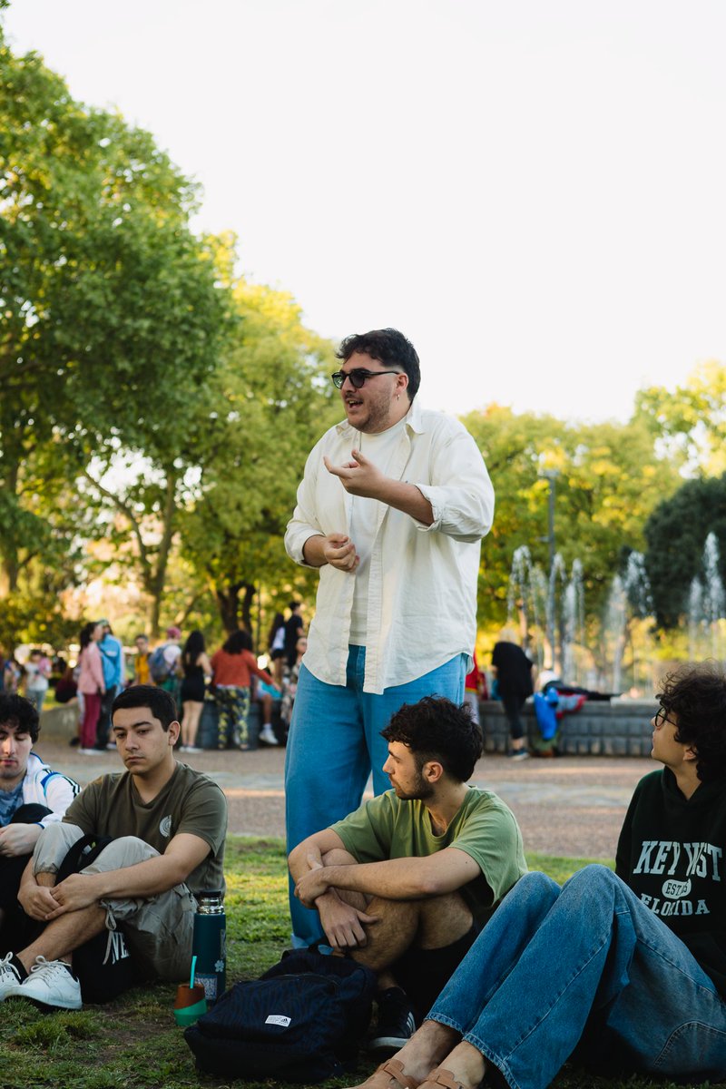 Innovardemoc's tweet photo. 🗣️ PRIMER ENCUENTRO DE INNOVAR DEMOCRACIA

🪴☀️ El sábado tuvimos el primer encuentro del partido en Parque Centenario https://t.co/ICNiGWLbPB
