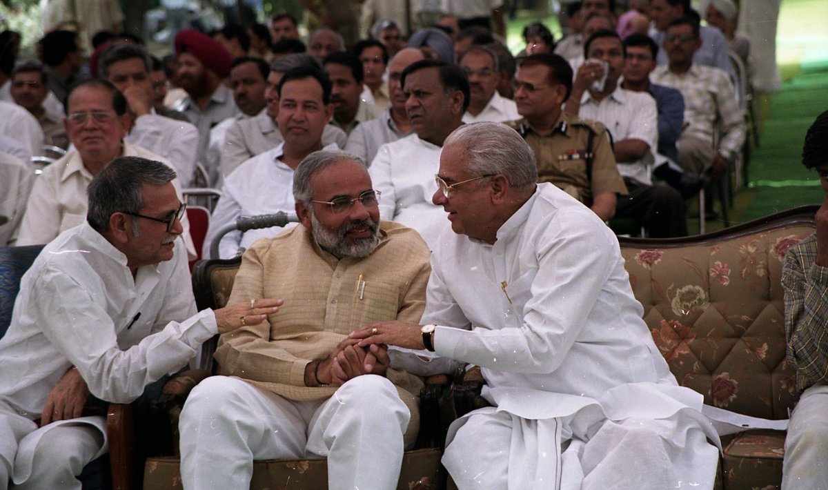 modiarchive's tweet photo. From Devi Lal Ji to Bhajan Lal Ji to Bansi Lal Ji, PM @narendramodi has worked alongside all the three 'Lals' - the stalwarts of Haryana politics..

#HaryanaAssemblyPolls2024 https://t.co/k3DdvZDAiD