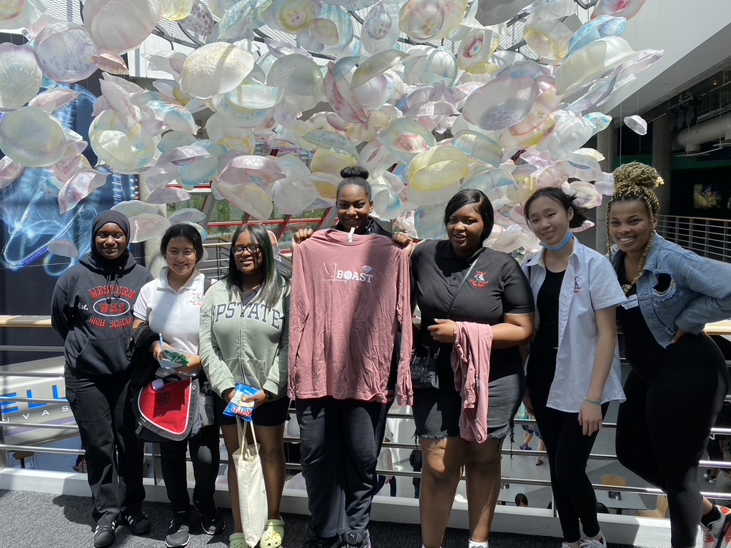 JHUMaterials's tweet photo. A team of Hopkins researchers (including #MatSci Professor Michael Falk) aim to create STEM career opportunities for Baltimore City students by starting at the basics: algebra. Learn more here: https://t.co/iBRfiOPraw #HopkinsEngineer #STEMCareers https://t.co/9HpgaXeQEh
