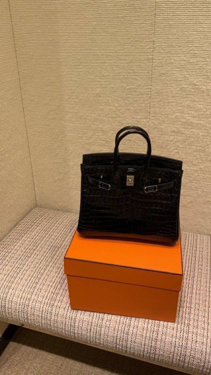 AdelaideCathy tweet media