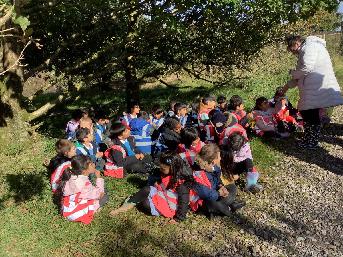 GaskellPrimary's tweet image. Class 1M trip to Wilders wood. We looked at human and physical features for Geography topic and then went on an Autumn hunt for our Science work. @GaskellScience @ExploreGaskell
