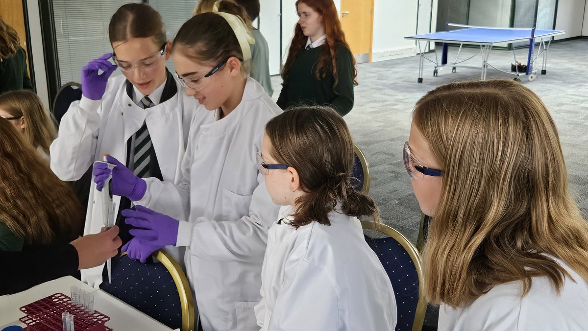 What a great #STEM event for #AdaLovelaceDay from <a href="/IgniteFutures/">Ignite!</a>. Brilliant activities and great engagement from our students.  Well done all! 
#TootHillSTEM #STEMeducation #ald24