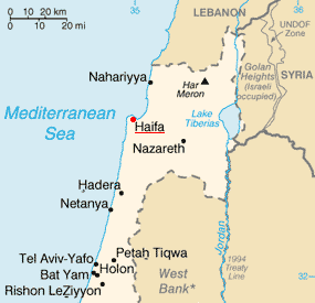nuvi__ch's tweet photo. #BREAKING 
Scenes of the moment of panic and fear among the Israelis after the launch of the largest missile barrage from southern #Lebanon since the beginning of the war on #Haifa 
#Israel #لبنان #حيـفآ #Haifa
 https://t.co/fk98lqO1Xi