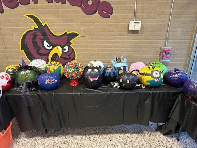 WestRidgeSchool's tweet photo. Sixth Grade Pumpkin Design project - so many original ideas and artistic talent.  Great decoration for our front lobby for October! https://t.co/xlTrhiw3M6