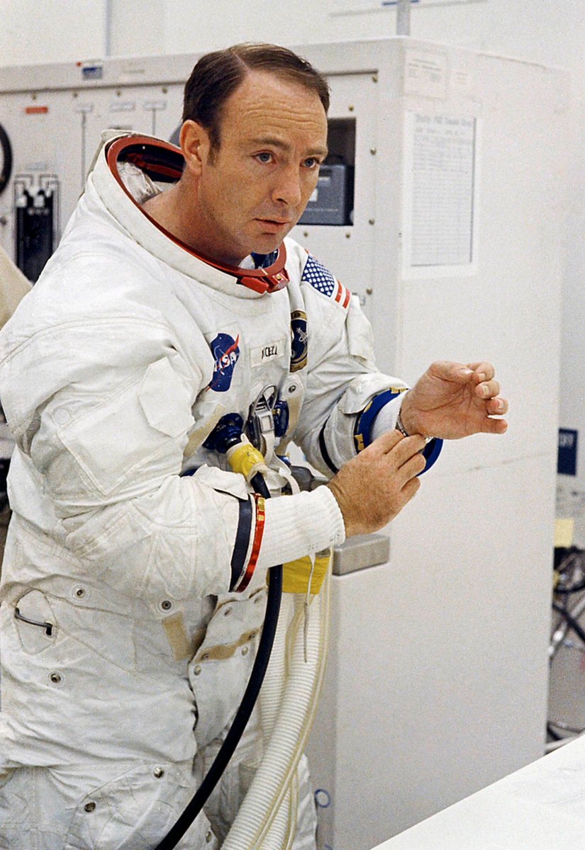 ModanosWatches's tweet photo. 🚀 A piece of astronomical-horological history!

Edgar Mitchell was  the sixth man to walk on the moon. 🌕 And now, his space-worn Rolex GMT-Master ref. 1675 is up for auction. 🕰️

Now obtainable to all earthlings. Bidding closes October 24th. 🌌✨

#Rolex  #GMT #NASA #Apollo https://t.co/eXMs6kgzC4