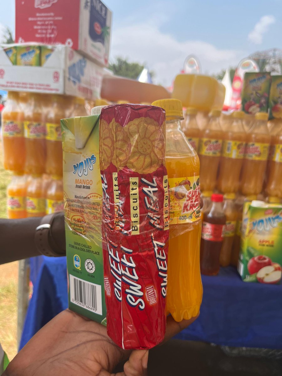 britania_uganda's tweet photo. Kickstart your week with fun and freshness at discounted prices and giveaways at the UMA show grounds trade fair.
#tradefair #yojus #splashkachupa https://t.co/Czqbj1vgtC