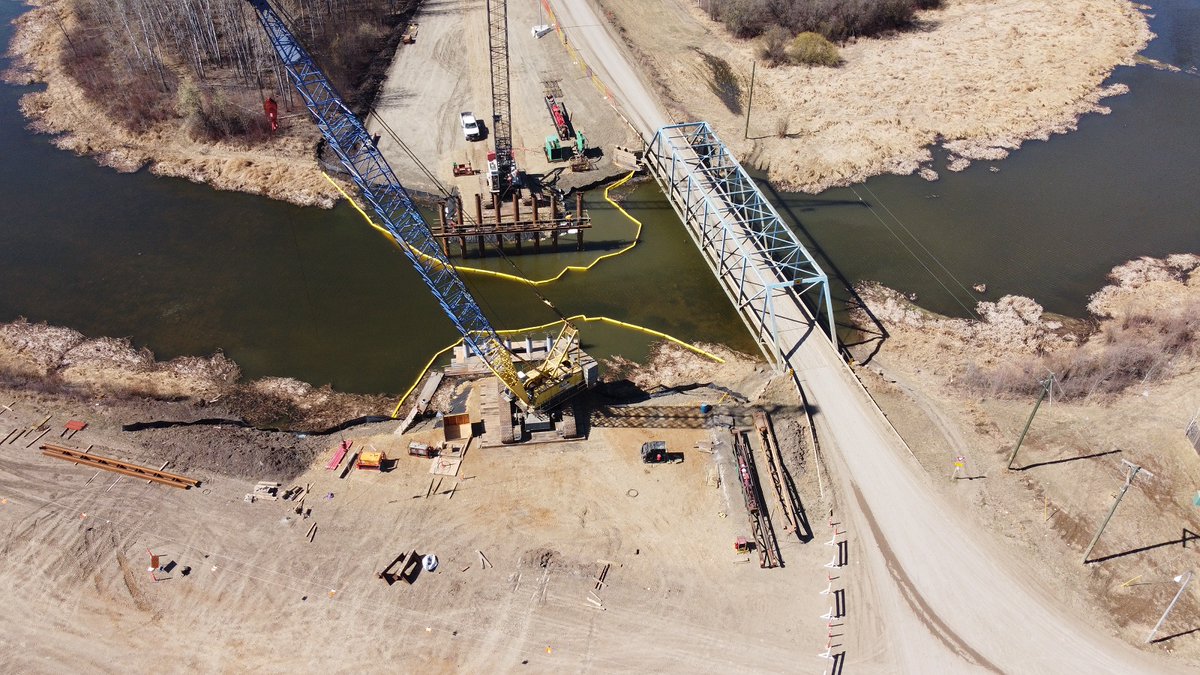 RuskinConst's tweet photo. Congratulations to the Ruskin team for completing this beautiful replacement bridge in Northern Alberta.  #connectingcommunites #bridgeconstruction #northernalberta #infrastructure https://t.co/zCEuYuJybn