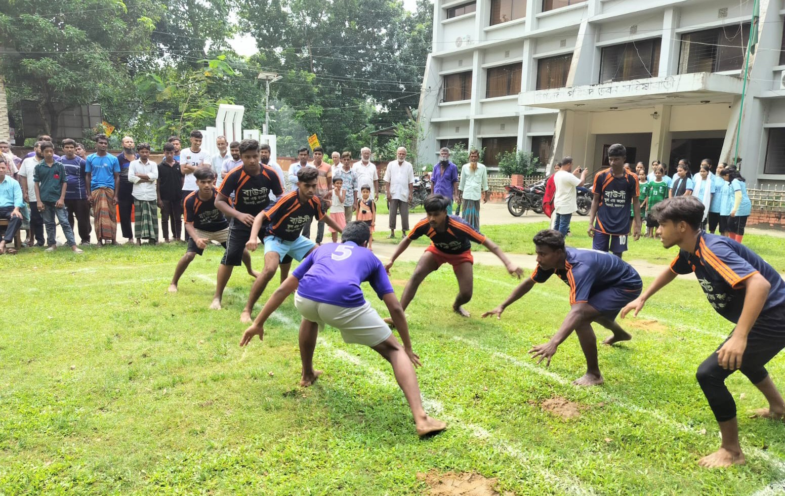 সরিষাবাড়ীতে গ্রীস্মকালীন কাবাডি ফাইনাল খেলা অনুষ্ঠিত