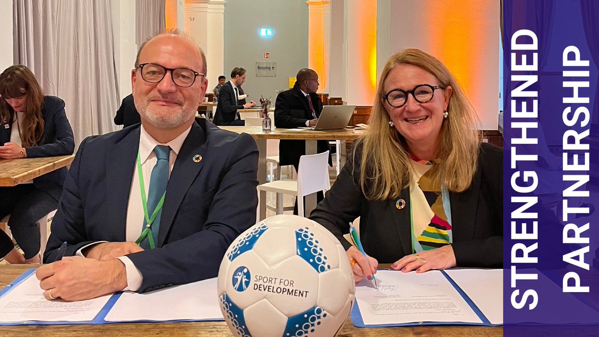 #HSC24
🙌Signing of a tripartite MoU in the Sport and development sector, between our Group (AFD and <a href="/expertisefrance/">Expertise France</a>) and <a href="/giz_gmbh/">GIZ</a>!

This will strengthen the French-German partnership further in the sports field, with more capacity development, co-financing and advocacy !