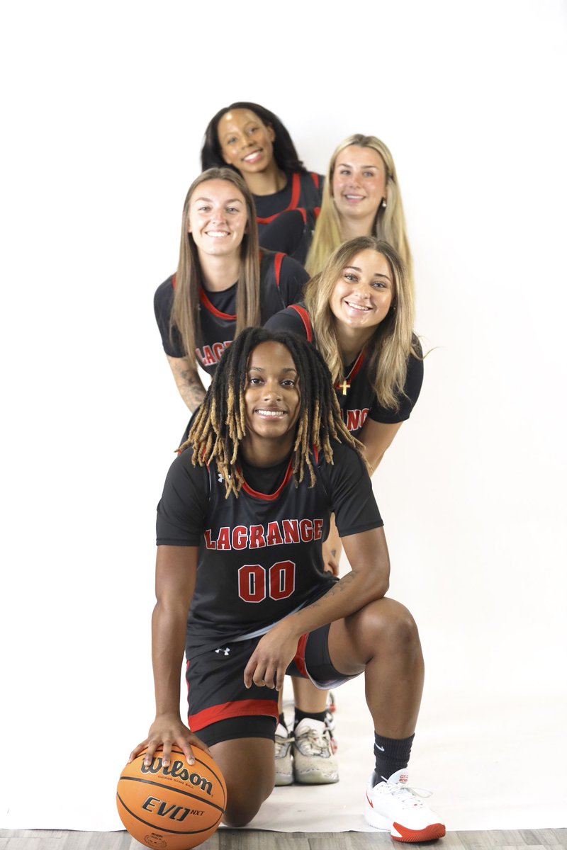 LaGrangeWBB's tweet image. Sophomore Spotlight!🌟
#00 Jaz Watson, #2 Jasmine Owens, #5 Grace Bryson, #10 Kenzie England, #22 Taylor Smith.This talented group brings experience, dedication, &amp;amp; drive to the court.Excited to see their growth this season.
#PantherPride #SophomoreSquad