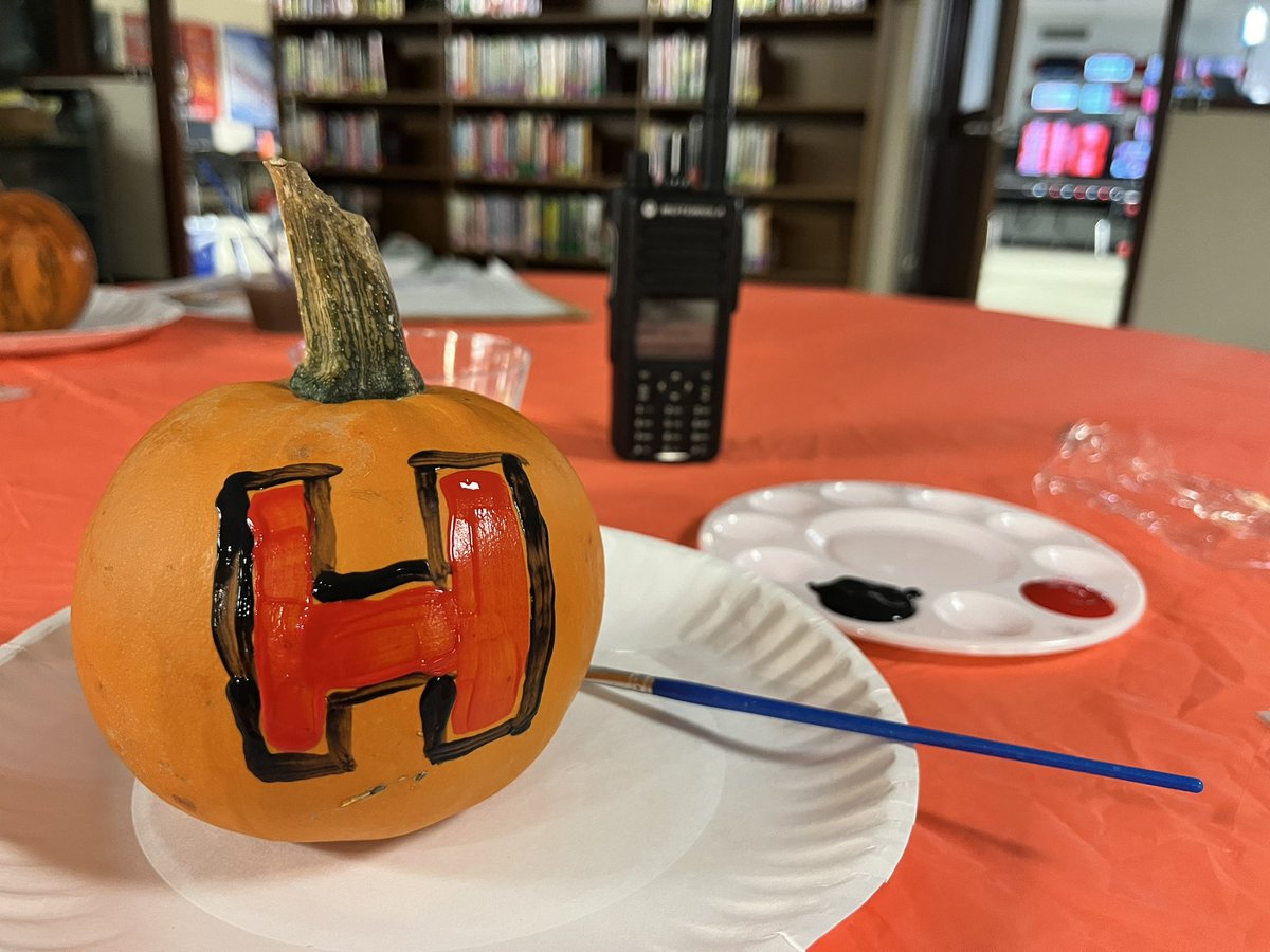 Enjoyed tapping into my artistic side by painting a pumpkin with Ms. Neumire’s class in the library. Thank you to Ms. Rocca for the invite! #WeAreHilton