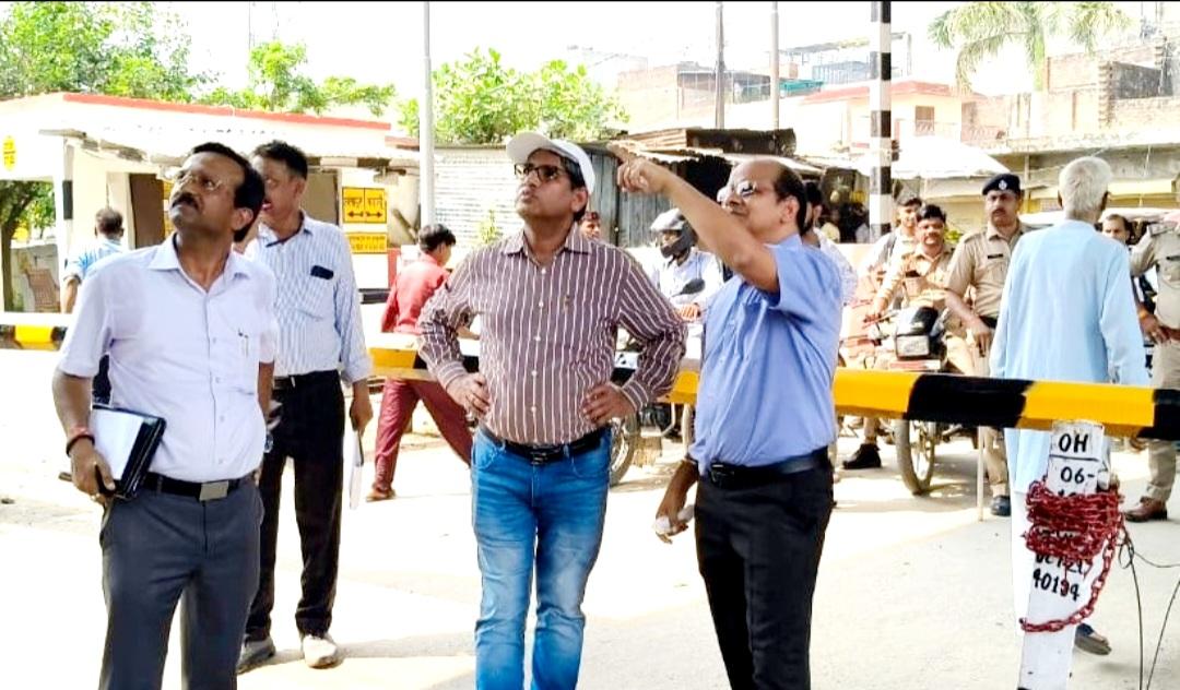 drm_drmizn's tweet image. इज्जतनगर मंडल पर पश्चिम मध्य रेलवे, जबलपुर के उच्चतर प्रशासनिक अधिकारी व वरिष्ट प्रशासनिक अधिकारियों की टीम द्वारा बरेली सिटी-कासगंज रेल खंड का अंतर रेलवे संरक्षा ऑडिट किया गया।