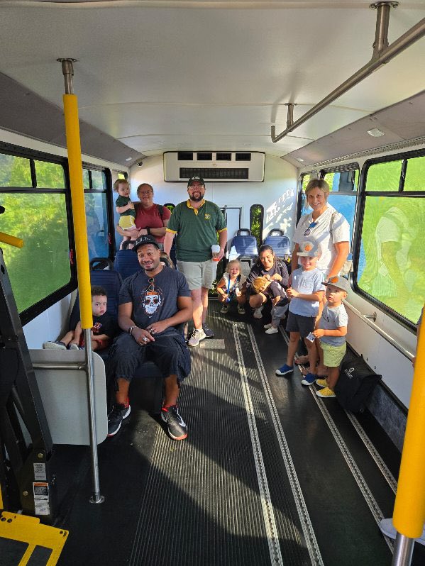 tankbus's tweet image. We had the perfect weather this past weekend to visit @fortthomasky for their annual touch-a-truck event 🚌 The TANK+ team had a great time chatting with visitors about microtransit while kids explored the TANK+ bus! #TANKBus #TANKPlus #TouchATruck #TANKInTheCommunity