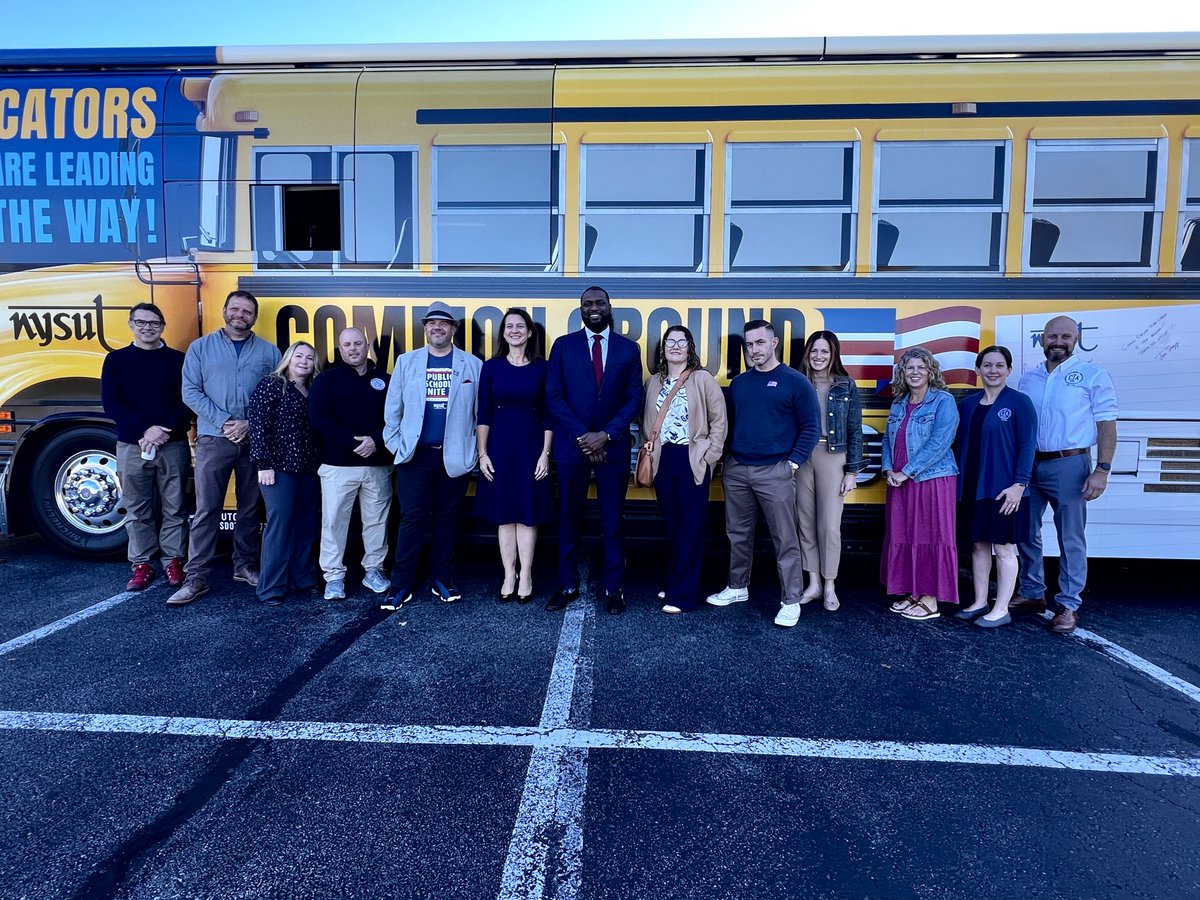 nysut's tweet photo. Honored to have @MondaireJones join us on our bus tour for a powerful discussion with local educators. We're ensuring lawmakers &amp; candidates hear directly from those shaping our students &amp; communities. Together, we're calling for #CommonGroundOverChaos. https://t.co/emgB9sqMIu