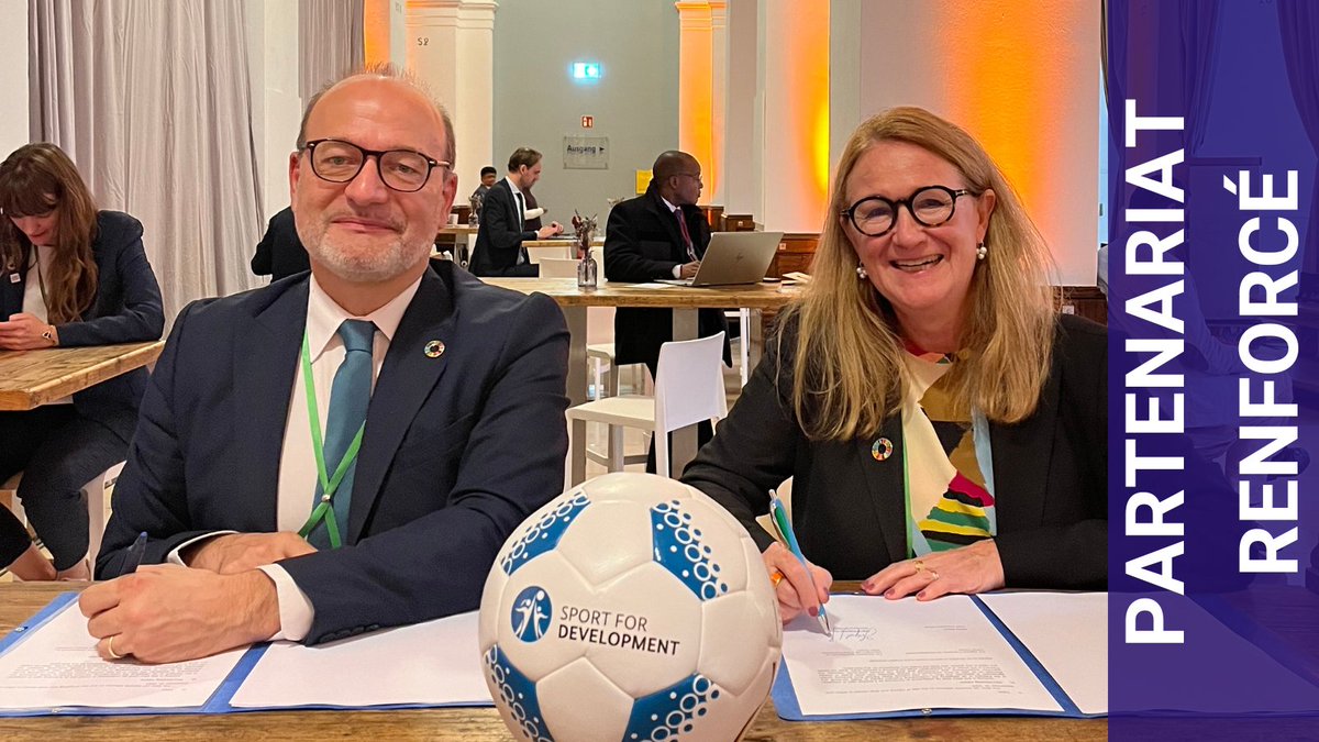 #HSC24
🙌 Nouvel accord tripartite Sport et développement entre notre Groupe (AFD et <a href="/expertisefrance/">Expertise France</a>) et <a href="/giz_gmbh/">GIZ</a> !

Il permettra de renforcer le partenariat franco-allemand dans le domaine du sport, pour plus de renforcement de capacités, de cofinancement et de plaidoyer !