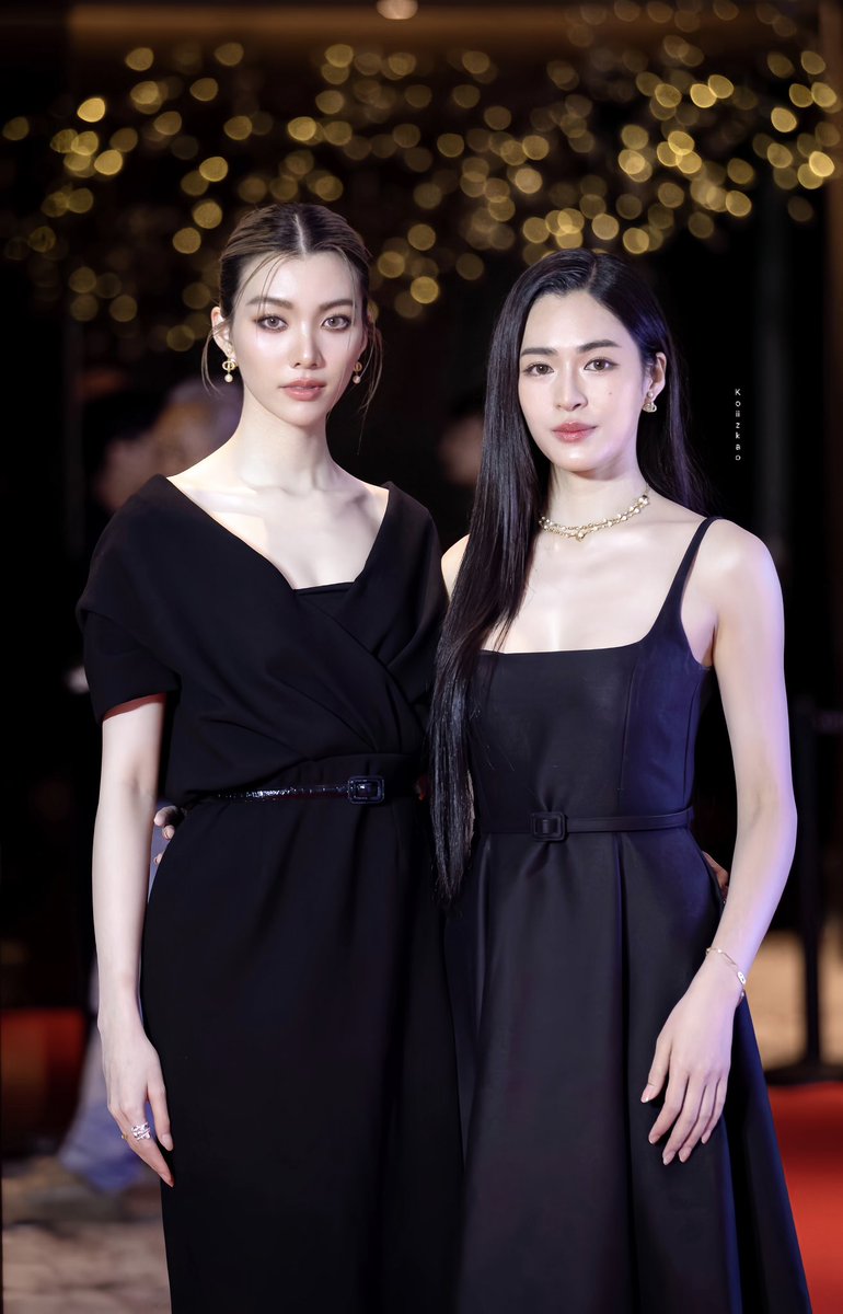 Koiiz9's tweet photo. 🖤🖤🖤🖤🖤

LINGORM HOWE 12TH ANN
#หลิงออมงานรางวัลHOWE https://t.co/6cFRXV7mLL