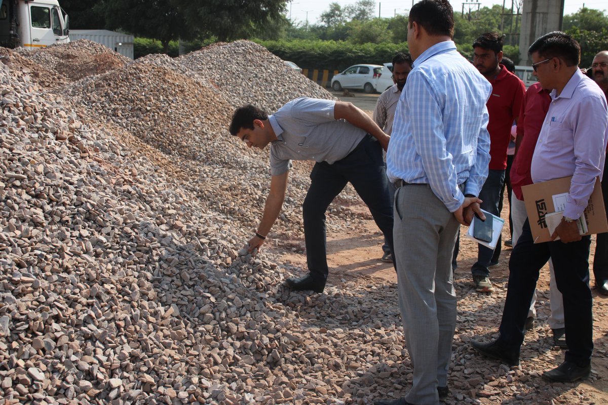 NOIDA Authority (@noida_authority) on Twitter photo рдЖрдЬ рджрд┐рдирд╛рдВрдХ 8/10/2024 рдХреЛ @ceonoida рдХреЗ рд╕реНрд╡рдЪреНрдЫрддрд╛ рдФрд░ рд╕рд╛рд░реНрд╡рдЬрдирд┐рдХ рд╕реЗрд╡рд╛рдУрдВ рдХреА рдЧреБрдгрд╡рддреНрддрд╛ рдореЗрдВ рд╕реБрдзрд╛рд░ рд╕рдВрдмрдВрдзреА рдирд┐рд░реНрджреЗрд╢реЛрдВ рдХреЗ рдЕрдиреБрдкрд╛рд▓рди рдореЗрдВ рдЕрдкрд░ рдореБрдЦреНрдп рдХрд╛рд░реНрдпрдкрд╛рд▓рдХ рдЕрдзрд┐рдХрд╛рд░реА рд╢реНрд░реА рд╕рдВрдЬрдп рдХреБрдорд╛рд░ рдЦрддреНрд░реА рджреНрд╡рд╛рд░рд╛ рд╕реИрдХреНрдЯрд░ 11, 12, 57, 62, 63 рд░реЛрдб рдирдВрдмрд░ 6 рдЧреНрд░рд╛рдо рдмрд┐рд╕рдирдкреБрд░рд╛ рдХрд╛ рдирд┐рд░реАрдХреНрд╖рдг рдХрд┐рдпрд╛ рдЧрдпрд╛ред рдЖрдЬ рджрд┐рдирд╛рдВрдХ 8/10/2024 рдХреЛ @ceonoida рдХреЗ рд╕реНрд╡рдЪреНрдЫрддрд╛ рдФрд░ рд╕рд╛рд░реНрд╡рдЬрдирд┐рдХ рд╕реЗрд╡рд╛рдУрдВ рдХреА рдЧреБрдгрд╡рддреНрддрд╛ рдореЗрдВ рд╕реБрдзрд╛рд░ рд╕рдВрдмрдВрдзреА рдирд┐рд░реНрджреЗрд╢реЛрдВ рдХреЗ рдЕрдиреБрдкрд╛рд▓рди рдореЗрдВ рдЕрдкрд░ рдореБрдЦреНрдп рдХрд╛рд░реНрдпрдкрд╛рд▓рдХ рдЕрдзрд┐рдХрд╛рд░реА рд╢реНрд░реА рд╕рдВрдЬрдп рдХреБрдорд╛рд░ рдЦрддреНрд░реА рджреНрд╡рд╛рд░рд╛ рд╕реИрдХреНрдЯрд░ 11, 12, 57, 62, 63 рд░реЛрдб рдирдВрдмрд░ 6 рдЧреНрд░рд╛рдо рдмрд┐рд╕рдирдкреБрд░рд╛ рдХрд╛ рдирд┐рд░реАрдХреНрд╖рдг рдХрд┐рдпрд╛ рдЧрдпрд╛ред