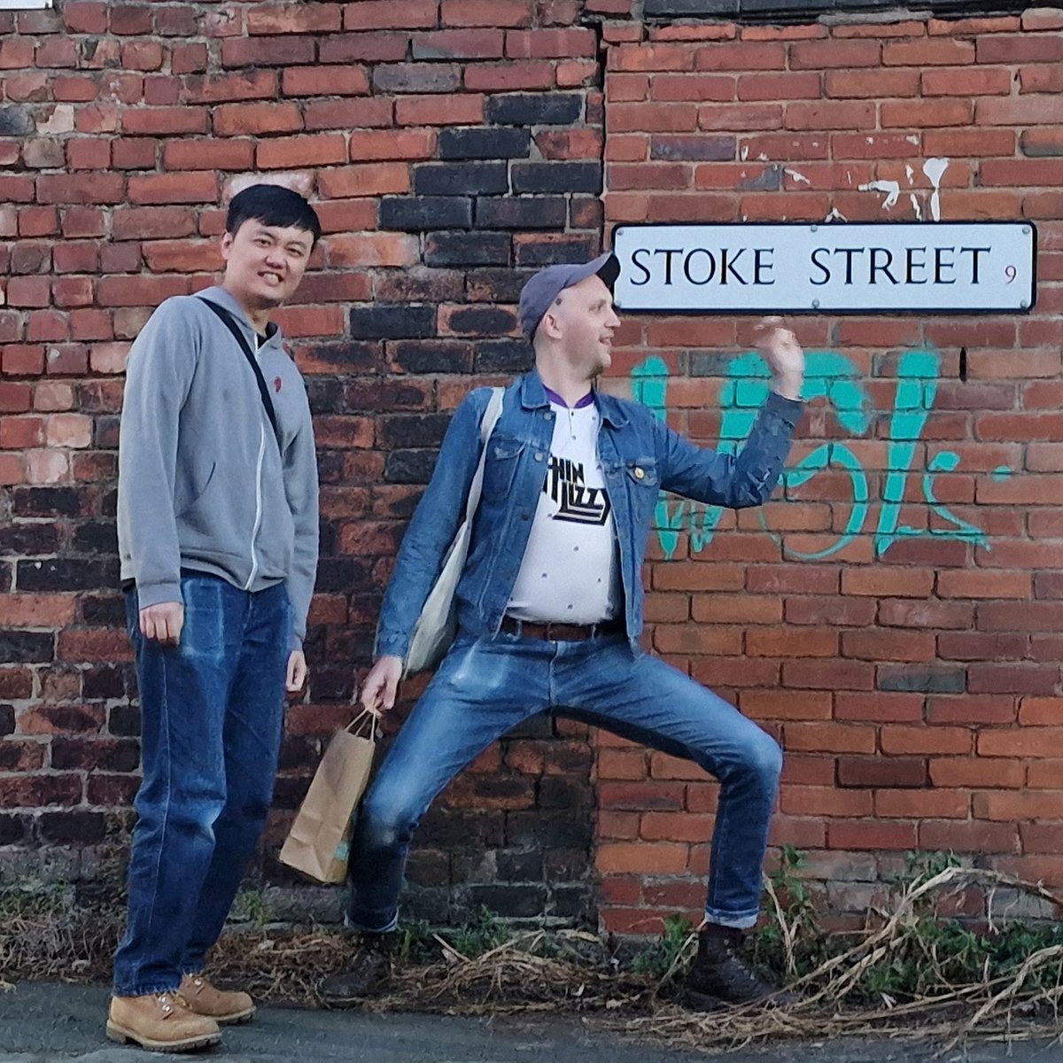 Café Beermoth tweet media