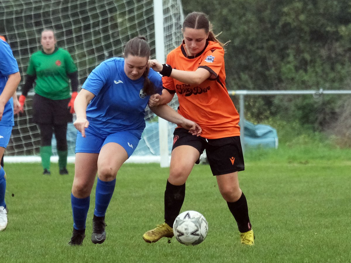 My photos from Sunday’s <a href="/tvcwfl/">TVCWFL</a> match between <a href="/WokinghamTownFC/">Wokingham Town FC</a> Ladies and Marlow Tosn Womdn are online now at: flickr.com/photos/content…. <a href="/WokinghamSport/">Sport.Today</a> <a href="/fiberkshire/">Football in Berkshire</a> <a href="/BasePyramid/">BaseofthePyramid</a> <a href="/wanderintractor/">The Wandering Tractor</a> <a href="/SheKicksMag/">She Kicks - women's football magazine</a> <a href="/HerGameToo/">Her Game Too</a> <a href="/TalkingWoSo/">Talking WoSo</a>