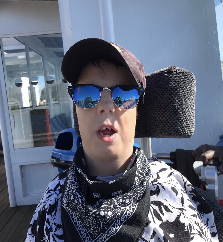 Eric Löwenthal tweet media