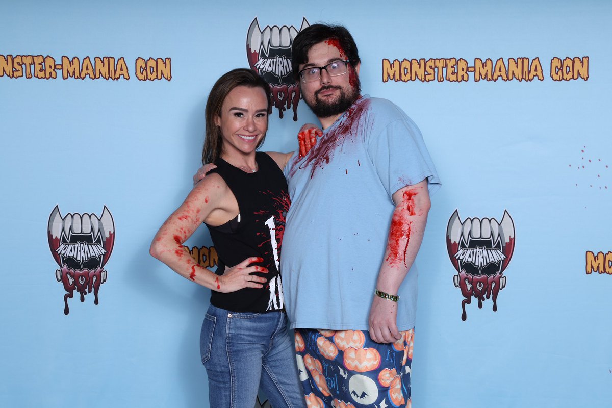 Slasher Scotty (@slasherscotty1) on Twitter photo My dream was to meet <a href="/halloweengal/">Danielle Harris</a> and that dream came true this past weekend at <a href="/MonsterManiaCon/">MONSTER-MANIA CON</a>
#danielleharris #jamielloyd #Halloween2024 #Halloween #horror #MichaelMyers #haddonfield #slasher #movie #movies #films #film #convention #monstermania #thriller My dream was to meet <a href="/halloweengal/">Danielle Harris</a> and that dream came true this past weekend at <a href="/MonsterManiaCon/">MONSTER-MANIA CON</a>
#danielleharris #jamielloyd #Halloween2024 #Halloween #horror #MichaelMyers #haddonfield #slasher #movie #movies #films #film #convention #monstermania #thriller