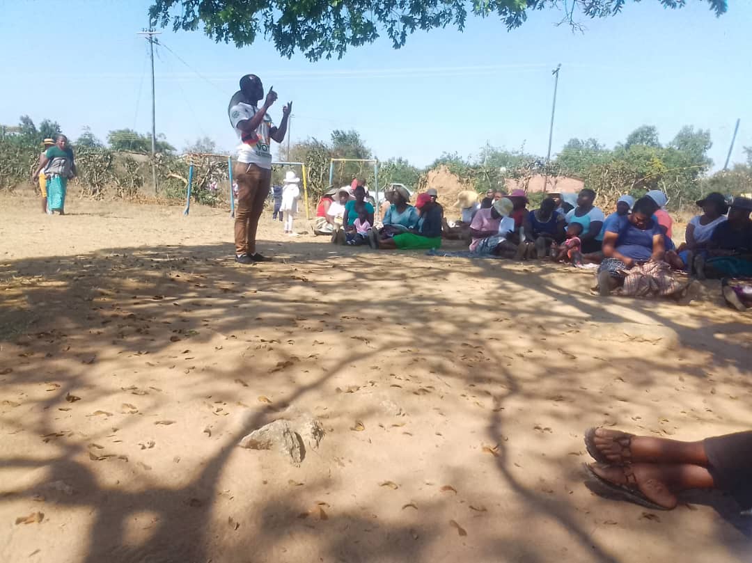 ZANU-PF loosing candidate for ward 33 Joseph  Mutema has just dispruted GutuRDC 2025 budget consultation  meeting  at Sally Mugabe Pre-School. In party regalia, he chanted slogan and instructed ZANU-PF members to leave the venue. <a href="/TheMirrorMsv/">The Mirror Masvingo</a> <a href="/TellZimbabwe/">TellZim News</a>