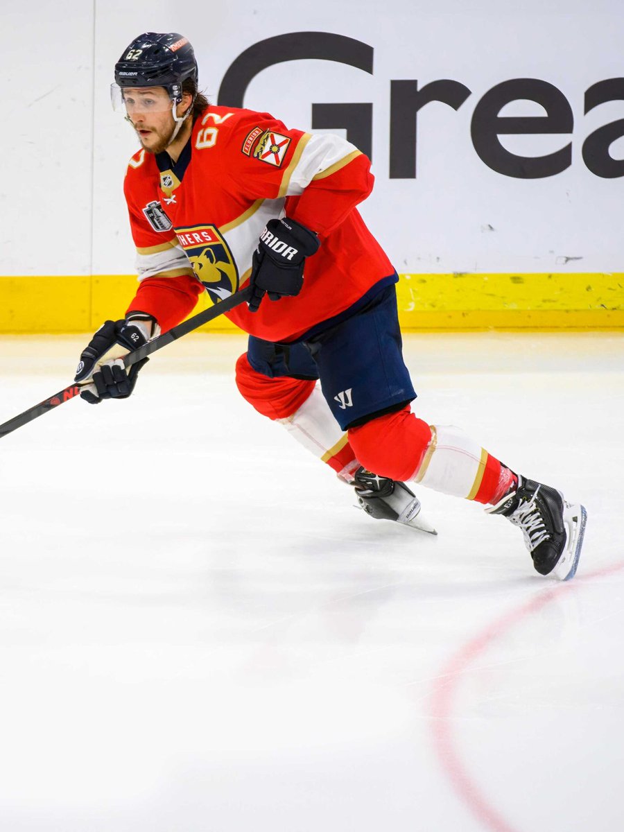 SharpPicksDaily's tweet image. NHL OPENING DAY POTD🚨🚨🚨

Brandon Montour over 2.5 S.O.G (+134)

In his debut with the Seattle Kraken against the St. Louis Blues, Montour, known for his offensive contributions, could take advantage of a weak St. Louis defense.