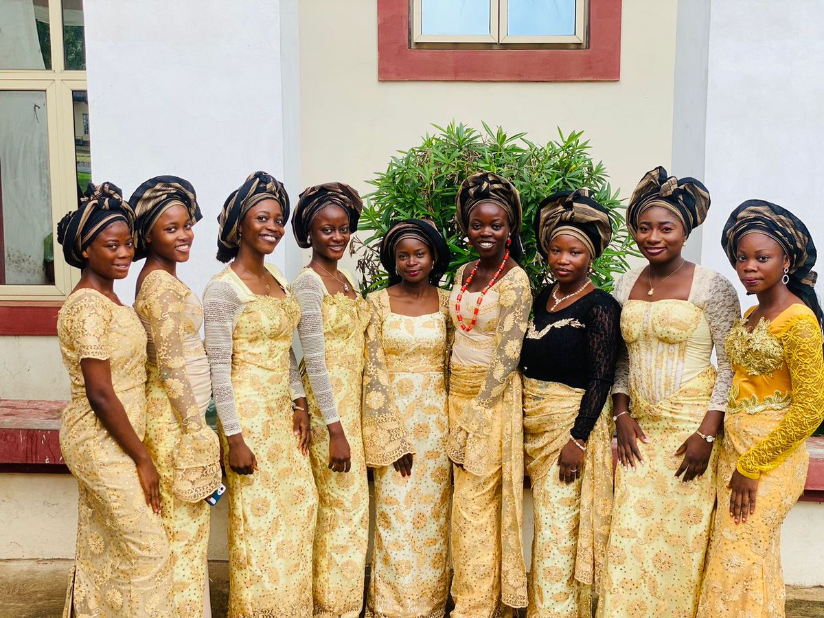 Mojola_adura's tweet photo. Bidding farewell to a chapter that shaped me!
Officially an Alumna of the Great household of faith 🥳🎉
Thank you BLHCF for the teachings and word per time! I'd miss everything! 
#FYBSENDFORTH
#FYBTHANKSGIVING??💃
#BLHCFLAUTECHALUMNA 🎊🎉 https://t.co/OYQqwgKdqv