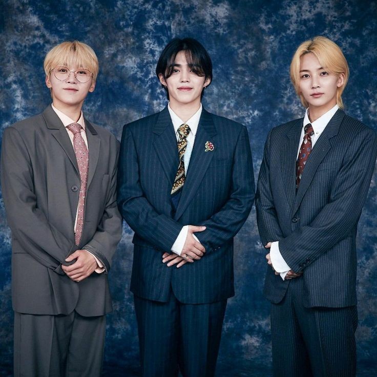 ketuabemm's tweet photo. bring back this family 😭 https://t.co/ml4W2B5L9v