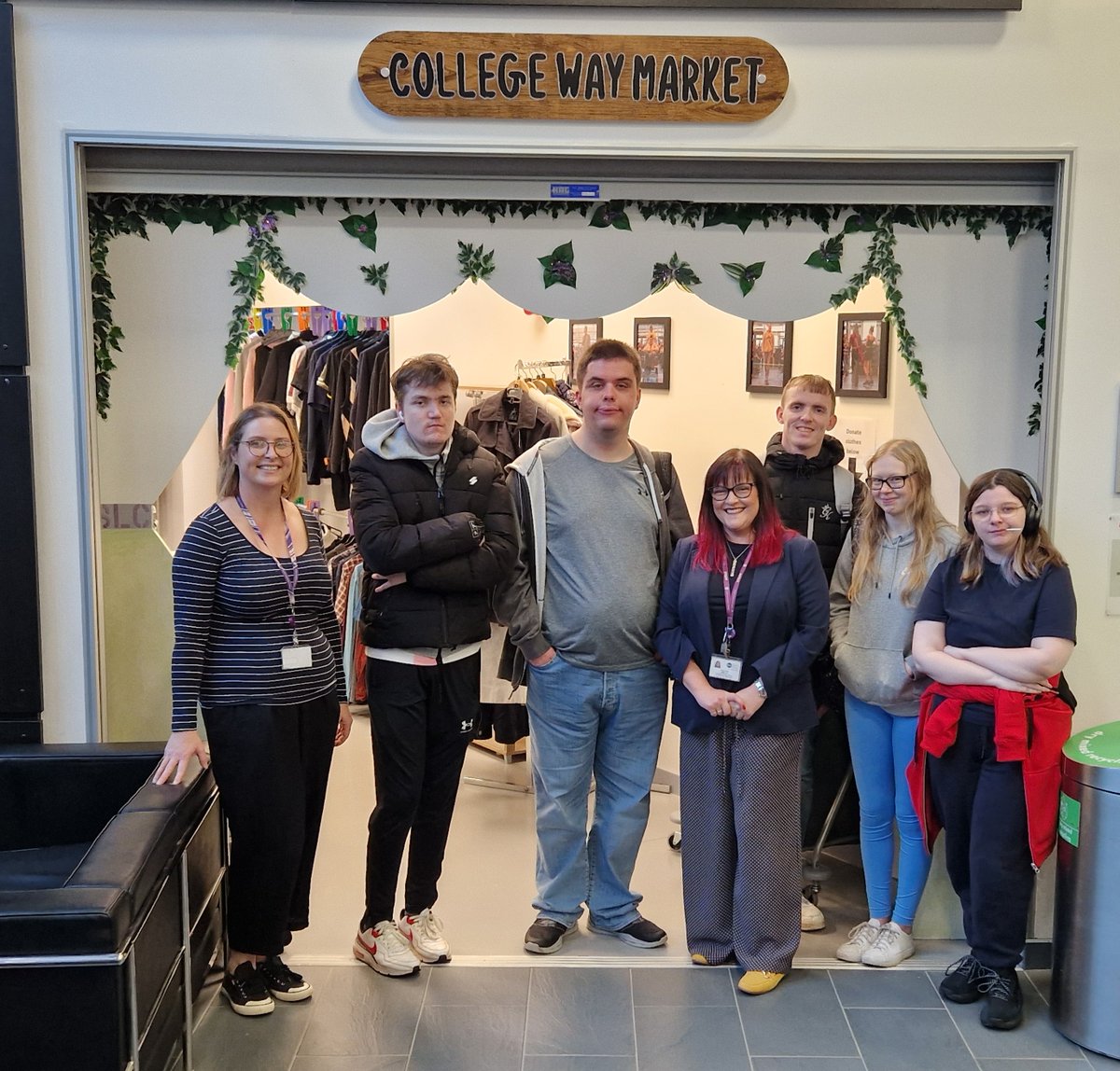 pauline_heeley's tweet image. College Way Market is open! 😃🥳🪇
Well done to Nat 4 #SkillsForEmployment students who reopened the Market this morning. We've welcomed lots of customers and items have been flying off the shelves 👚🛍️👟Time for some stock rotation already! @SLCek @StellaMcManus @apignat1