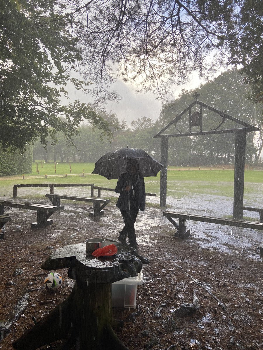 Rod_trips's tweet image. It was wet this morning—we had a great expedition despite the weather. Great resilience from all the team!#rodsilver