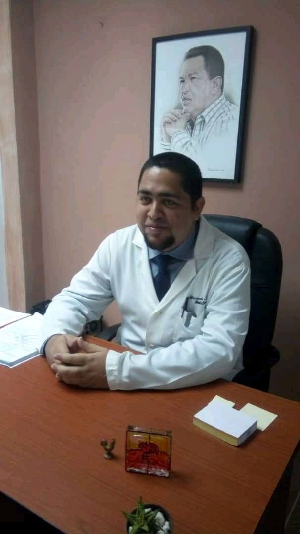 Hoy es nuestro día!

Día del Médico Integral Comunitario! 

Desde acá felicito a las y los colegas que llevamos sobre nuestros hombros el Parto de un nuevo sistema de Salud más humano.