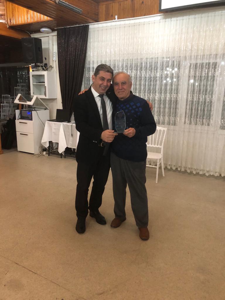 Dr Mehmet BAŞGÜN
08.03.1982 de Kars'ta Hekim olarak başlayan, 03.04.1984 te Bafra 1 Nolu S.O na,
01.03.2007 Emirefendi ASM ye geçen,
31.03.2023 te emekli olup, geçirdiği beyin kanaması sonucu Samsun EAH'nde 08.10.2023 tarihinde vefat etmişti.
Sene-i devriyesinde rahmetle anıyorum