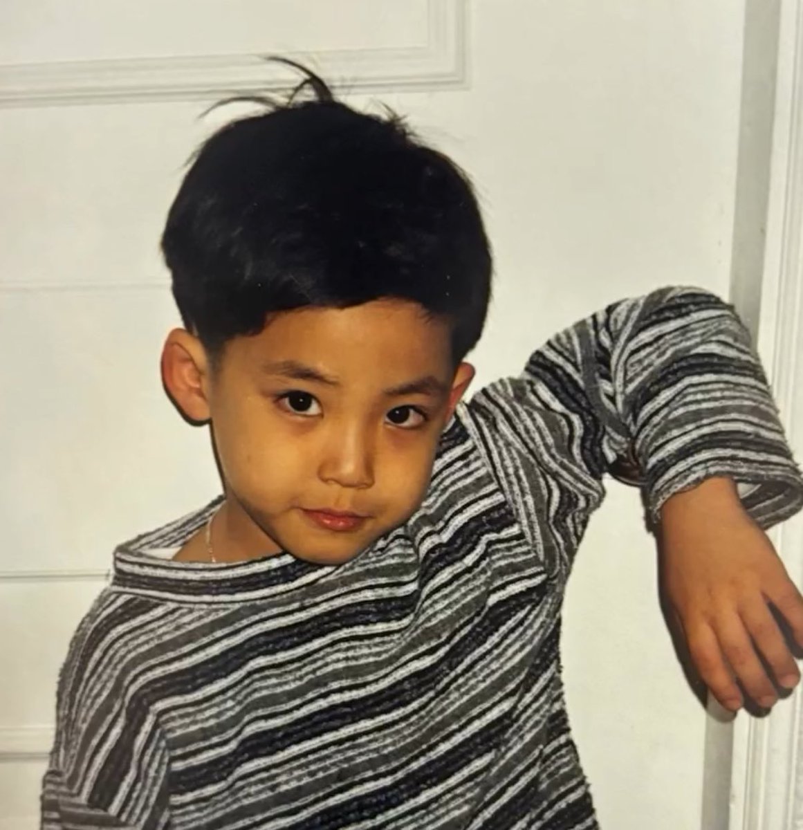 아 ㅈㄴ 커여워 띠발
과자 줬다 뺏고 싶어
노래 부르고 있으면 누나가 더 잘부른다여 하고 죤나 빽어불르고 싶어
아이스크림 1개만 잇는척하면서 앞에서 짭짭 먹으면서 너 삼천원있어? 삼천원없으면못머거
놀리고 싶어
놀려서 막 울리고 싶흠
너무너무 코여워서!!!!! ㅜㅜㅜ~~~!!!!!