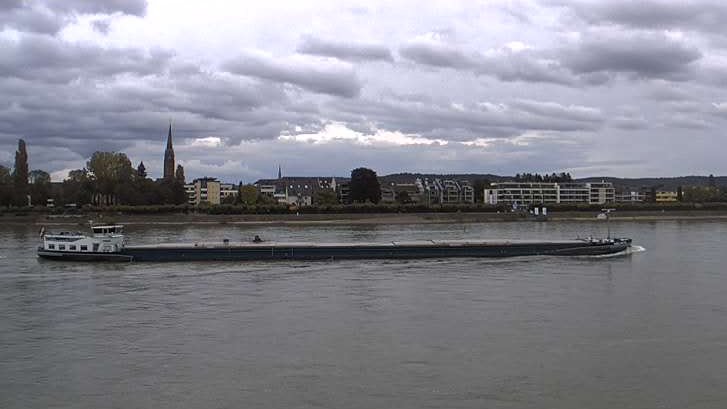 Rheinpegel's tweet photo. Hallo #Valinta #Schiff #Bonn #Rhein https://t.co/FO9zwlX3Uo