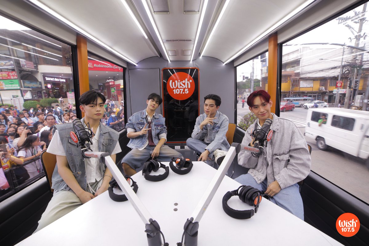 wish1075's tweet photo. Up-and-coming P-pop group @AJAAofc treated Wishers to their latest single, "BES I LUV U." https://t.co/Imh5UZfyO6
