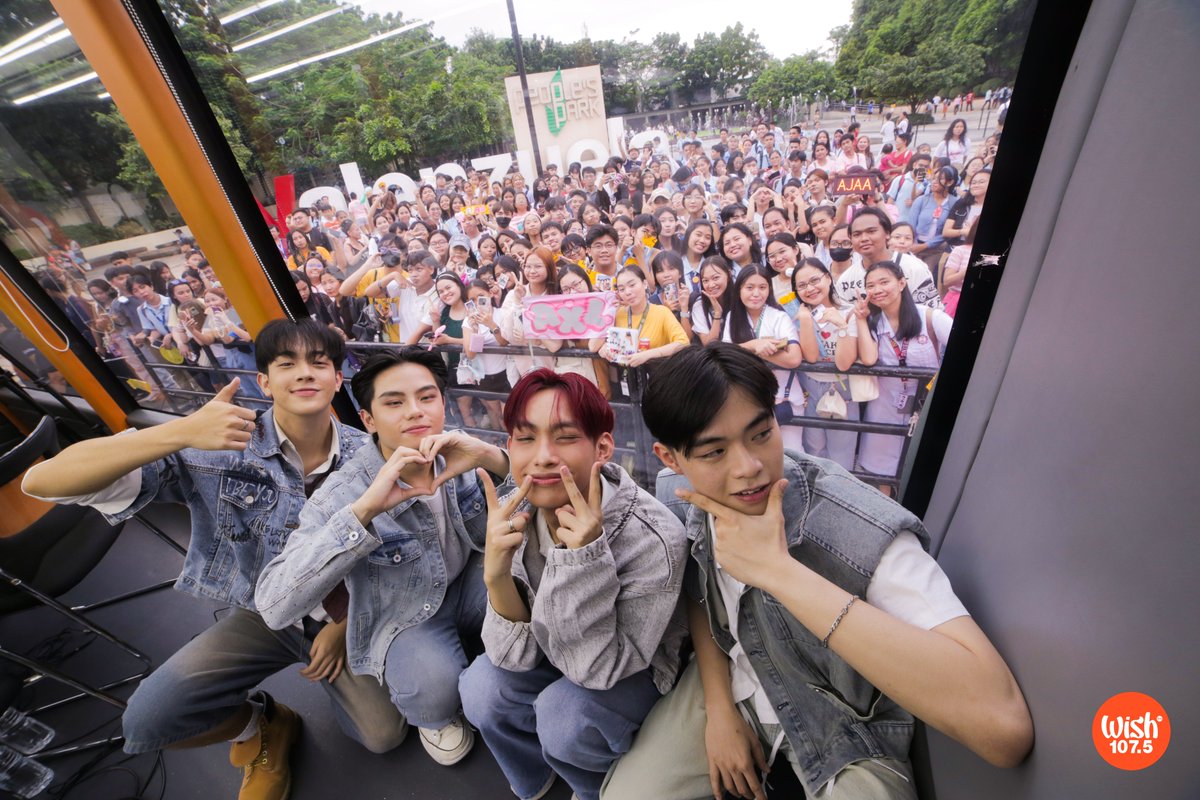 wish1075's tweet photo. Up-and-coming P-pop group @AJAAofc treated Wishers to their latest single, "BES I LUV U." https://t.co/Imh5UZfyO6