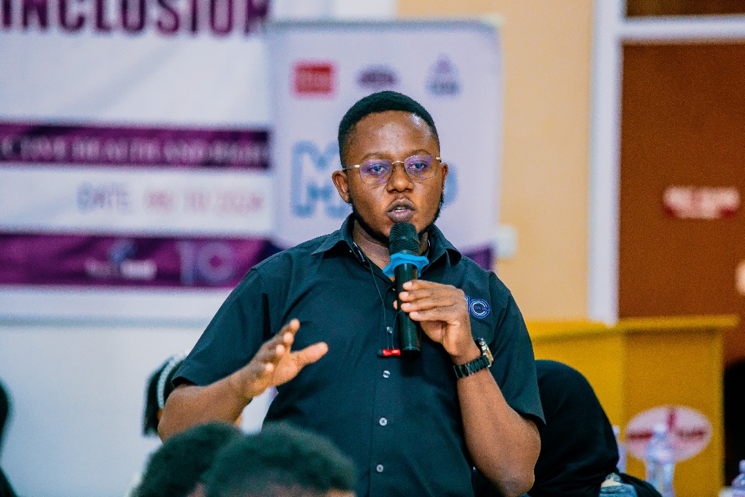 THE BAKER JUMBAZ🎤🇺🇦🇨🇦🇰🇪 (Official) (@bakerjumba1) on Twitter photo "At <a href="/reachahand/">Reach A Hand Uganda</a> we believe in the needs, contributions of young people with disability, we work with the PWDs to influence for friendly policies by engaging them meaningfully in our advocacy campaigns like the Peer Educatior Academy." Says <a href="/RealAllanz/">Real_Allanz</a> Programs officer
#MVoicesUg "At <a href="/reachahand/">Reach A Hand Uganda</a> we believe in the needs, contributions of young people with disability, we work with the PWDs to influence for friendly policies by engaging them meaningfully in our advocacy campaigns like the Peer Educatior Academy." Says <a href="/RealAllanz/">Real_Allanz</a> Programs officer
#MVoicesUg