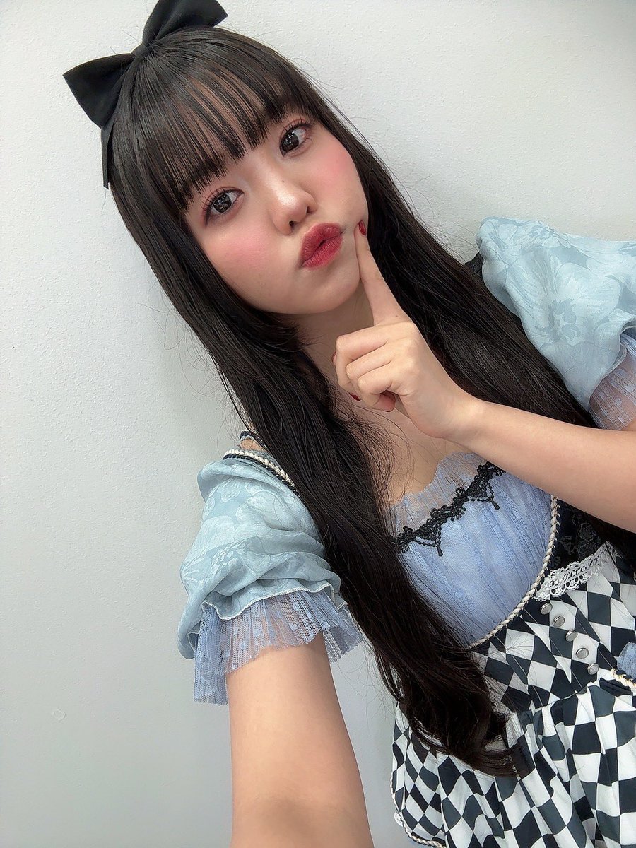 satohina1223's tweet photo. #佐藤さん家の日向ちゃん
今年はアリスでした🫖
ぽこぴーチャンネルに激ハマりしてます。
寝る時間削って全ての動画をずっと見てる

韓国本当に楽しかったので
プライベートで行ける時間がないか今探してる！母or友と行きたいなぁ！
来月は11/27です✨
 #うちの日向がお世話になってます https://t.co/X1ArEhjCfa