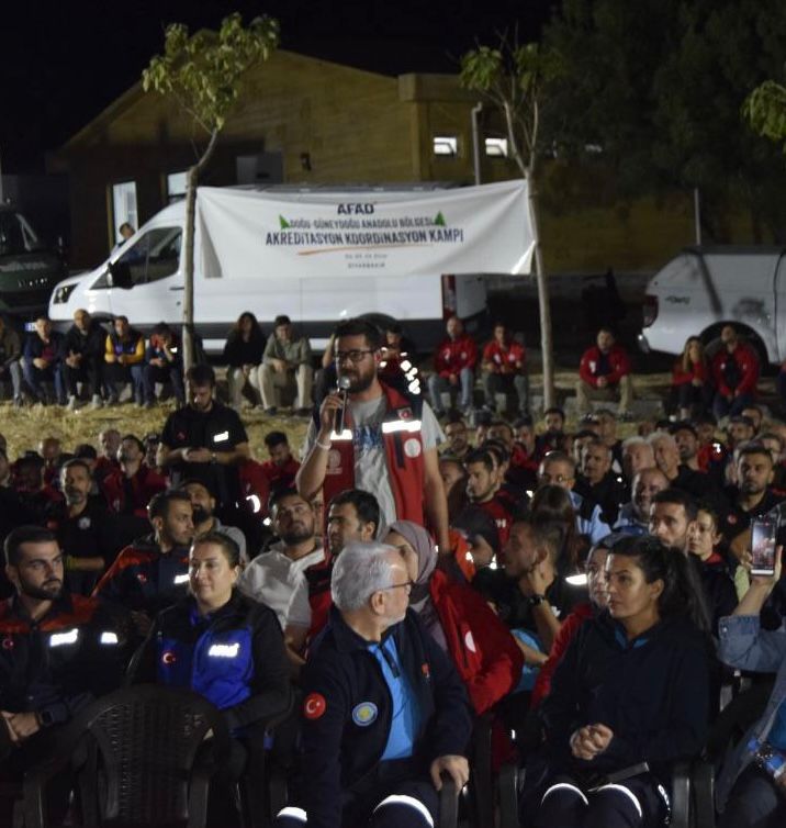 karsmem's tweet photo. Eğitimlerin yanı sıra birçok etkinliğin de yer aldığı kamp başarıyla tamamlanmıştır.
@tcmeb 
@Yusuf__Tekin 
@ziyapolat73 
@mebakub 
@kars_akub https://t.co/Te59BL1neJ
