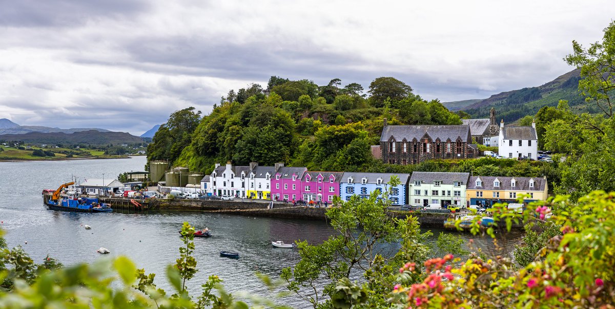 NaturalScottish's tweet photo. Among the most popular islands off the coast of #Scotland are Skye, Islay, Mull, and Orkney,  each attracting visitors for their distinct characteristics and  experiences https://t.co/C0jk779B49
#IslesofScotland #Skyeisland #Islayisland #Mullisland #Orkney #Orkneyisland https://t.co/PJdfOYKvna