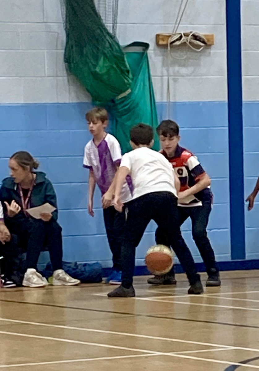 Mrs Earnshaw tweet media