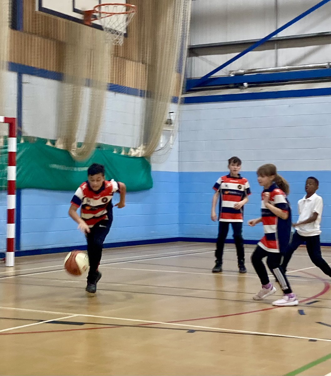 Mrs Earnshaw tweet media