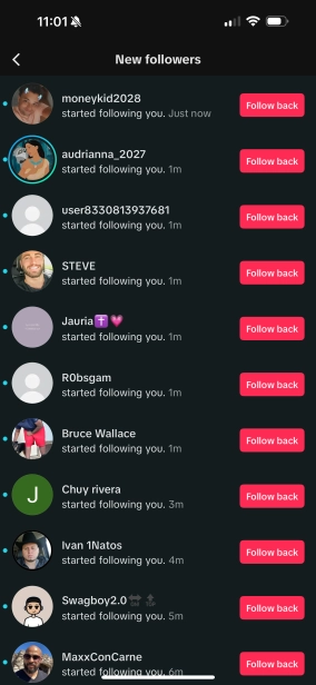 whoisjaylee's tweet image. TikTok Shop accounts are way too easy to grow now

I grew 2 in the last 4 days 

Gatekeepers are clowns 🤡

Follow, Repost, and comment "easy" and I'll dm you how to do it